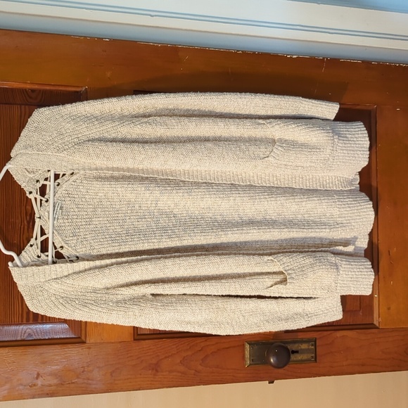 American Eagle Cardigan - Picture 1 of 5